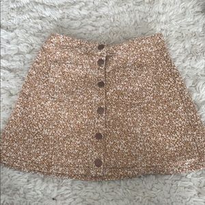 button up skirt, pockets